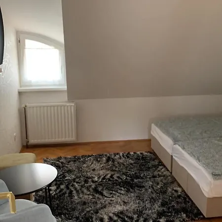 Luca Vendeghaz 2 Apartment *