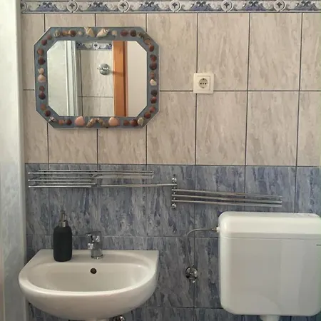 Apartment Luca Vendeghaz 2 *